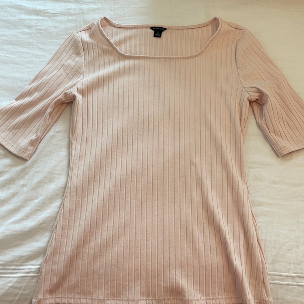 ANN TAYLOR 3/4 sleeve tuckabe top
